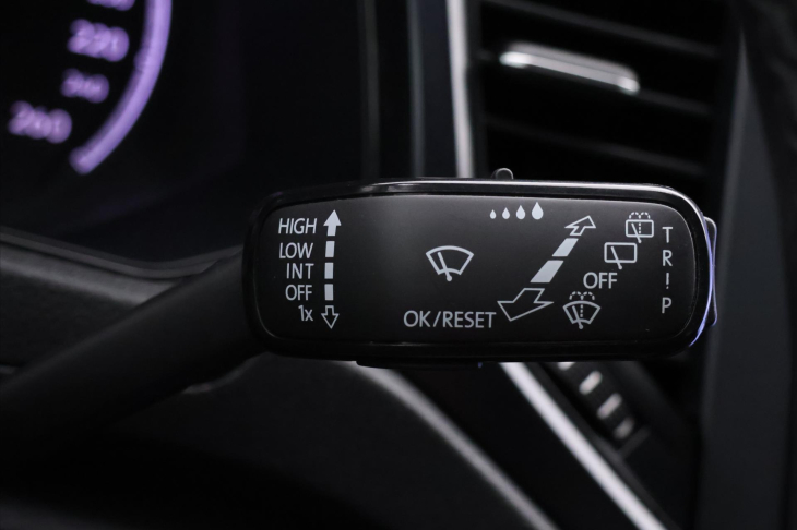 Volkswagen T-Roc 1,0 TSI 85kW Aut.klima CZ