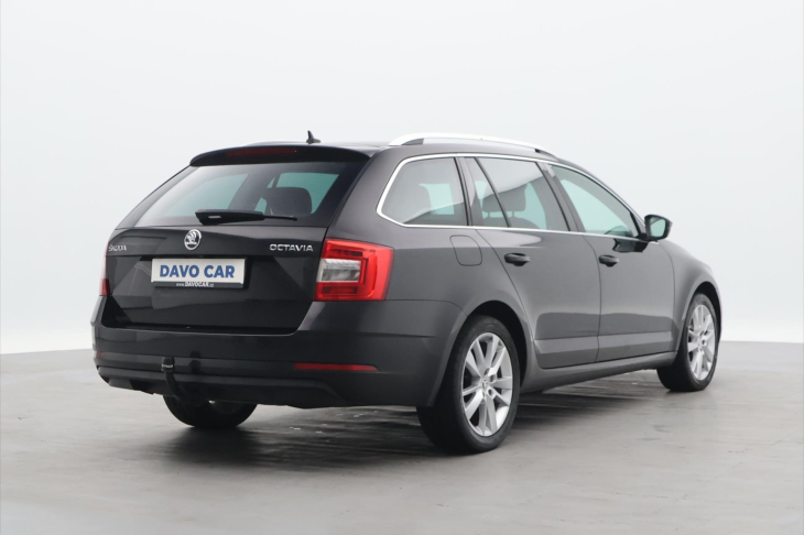 Škoda Octavia 1,6 TDI DSG Style+ LED Kůže