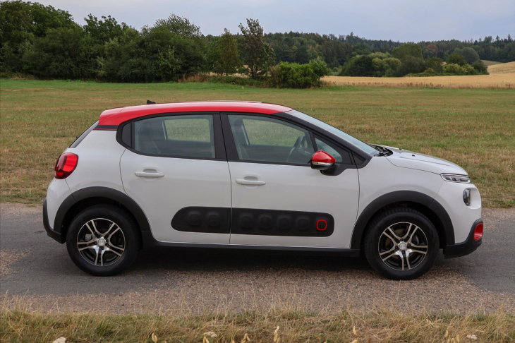 Citroën C3 1,2 PT 60kW CZ Shine Serv.Knih