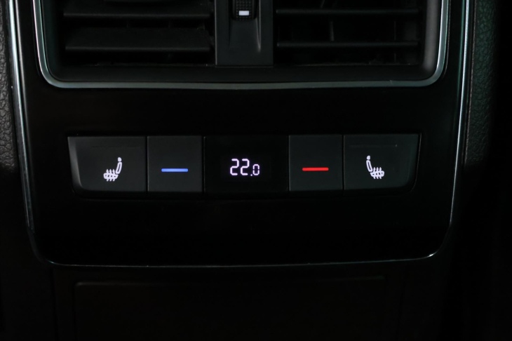 Škoda Superb 2,0 TDI 140kW 4x4 DSG CZ L&K