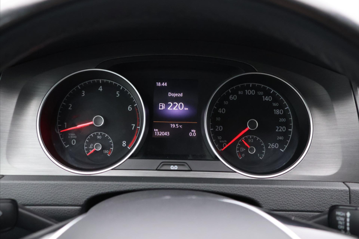 Volkswagen Golf 1,2 TSI Xenon Serv.kniha