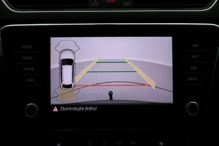 Škoda Superb 2,0 TDI  110kW DSG Tažné DPH