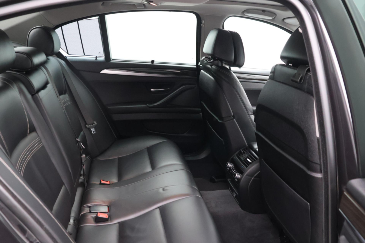 BMW Řada 5 3,0 D 190 kW X-Drive Luxury Line
