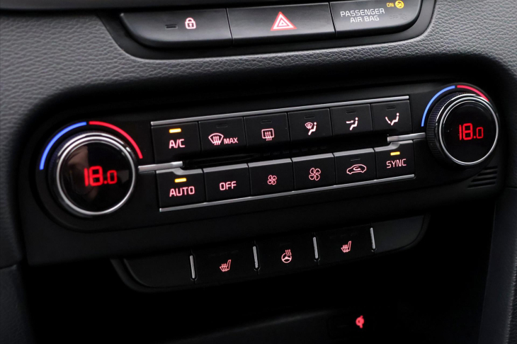Kia Ceed 1,5 118 kW T-GDI CZ Zaruka LED