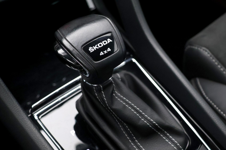 Škoda Kodiaq 2,0 TDI 147kW 4x4 DSG Sportline DPH