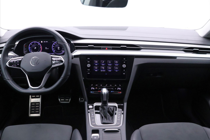 Volkswagen Arteon Shooting Brake 2,0 TDI DSG Elegance CZ DPH