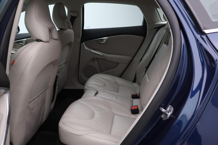 Volvo V40 1,6 D2 115 Summum