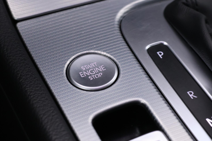 Volkswagen Touareg 3,0 TDI 193kW DSG R-line 4M