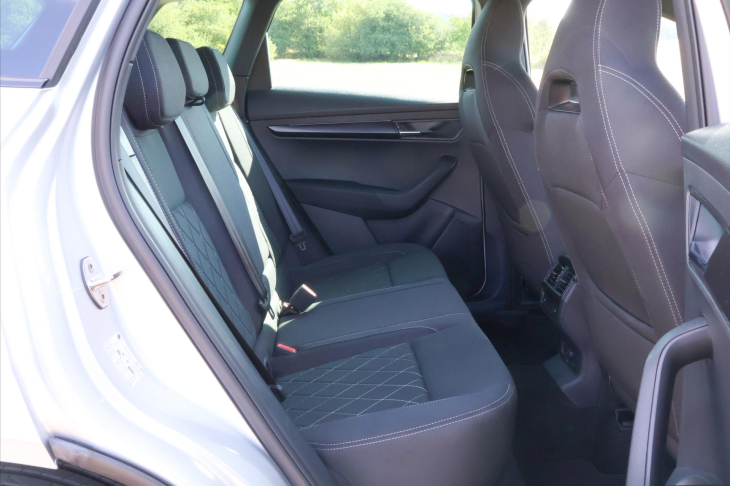 Škoda Karoq 2,0 2.0 TDI Sportline 4x4 DSG