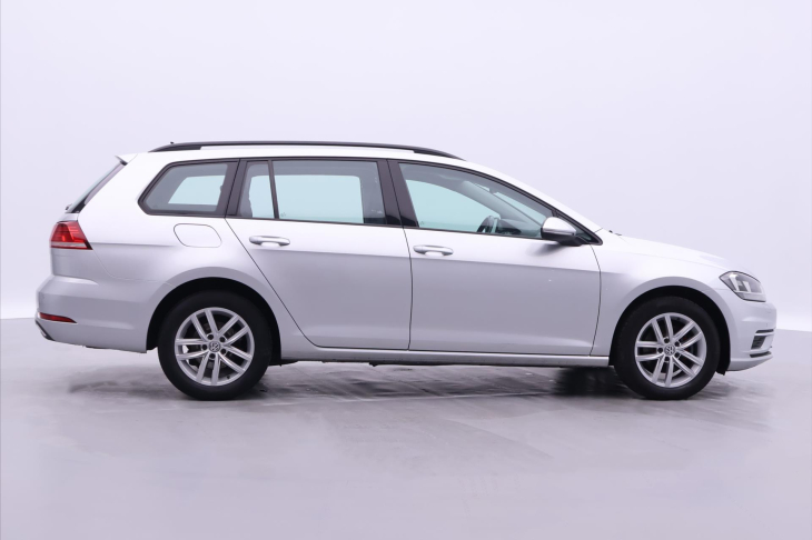 Volkswagen Golf 2,0 TDI 110kW DSG 1.Maj. DPH