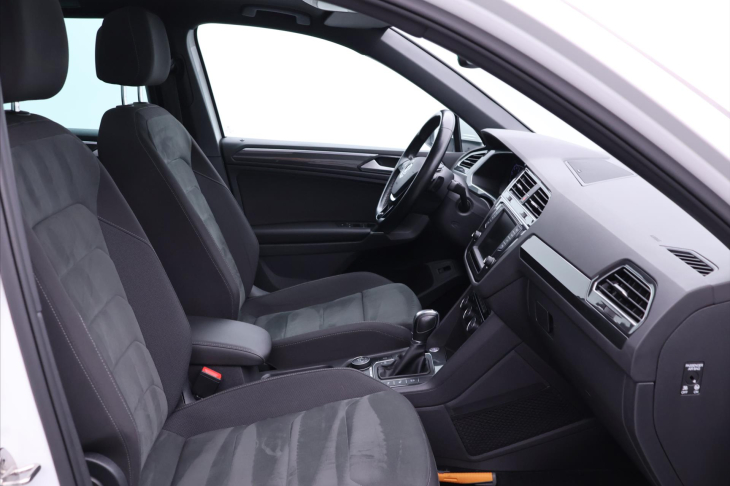 Volkswagen Tiguan 2,0 TSI R-line Highline DSG 4M