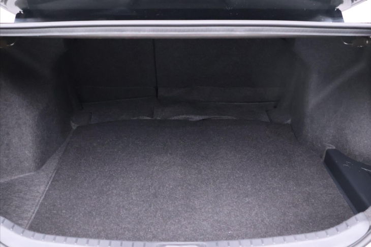 Toyota Corolla 1,6 VVT 97kW Aut. LPG LED CZ