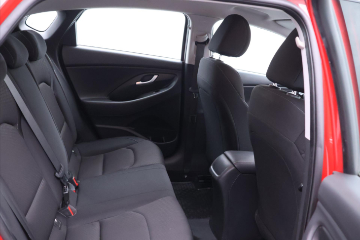 Hyundai i30 1,4 T-GDi 103kW Fastback CZ