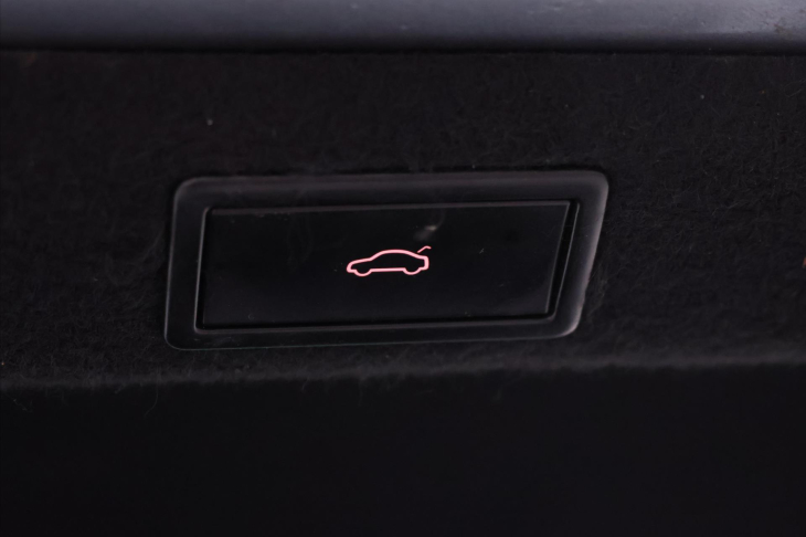 Škoda Superb 2,0 TDI 140kW DSG Style Kůže