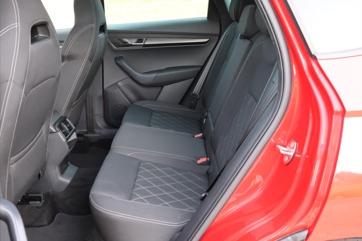 Škoda Karoq 1.5 TSI Sportline Virtual 1.Maj