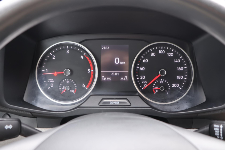 Volkswagen Crafter 2,0 TDI 103kW L2H2 CZ LED DPH
