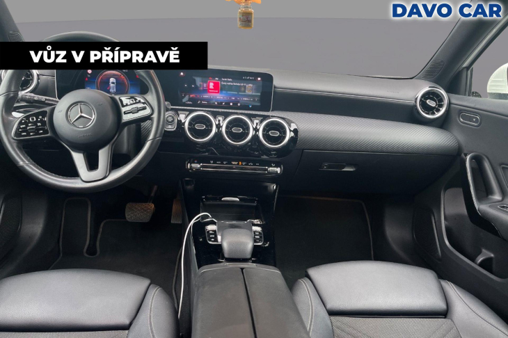 Mercedes-Benz Třídy A 1,3 180 100KW Aut. CZ LED DPH