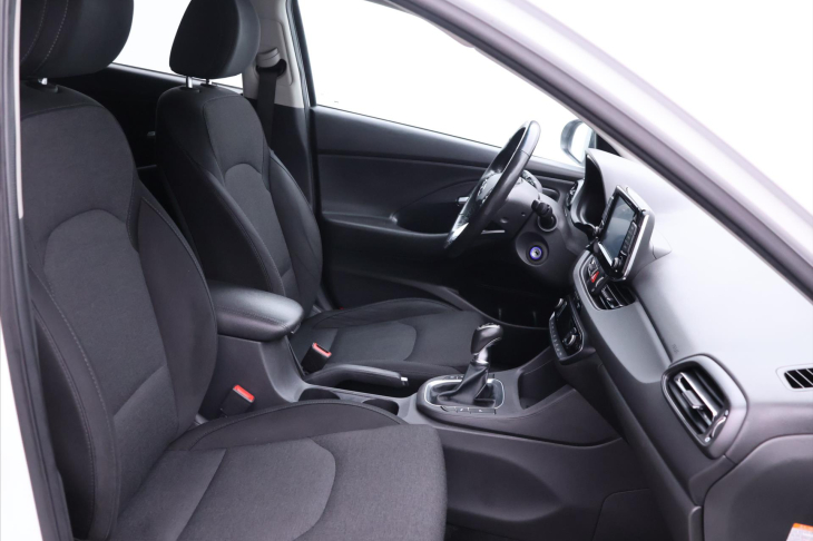 Hyundai i30 1,5 T-GDI 118kW Family Smart