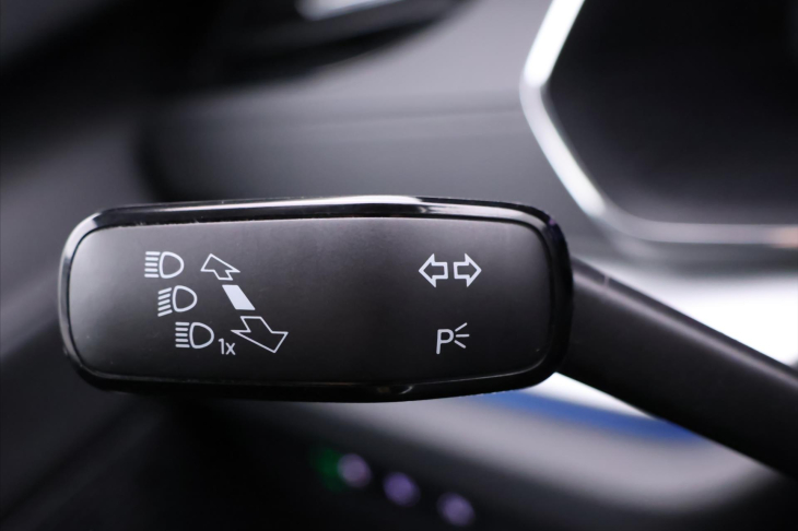 Škoda Octavia 2,0 TDI 110kW DSG Clever DPH