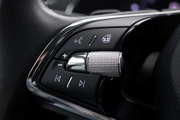 Škoda Superb 2,0 TDI 110kW Style DSG LED CZ