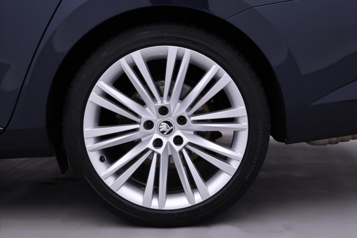 Škoda Superb 2,0 TDI 4x4 DSG L&K Matrix DPH