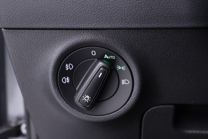 Škoda Karoq 2,0 TDI DSG Ambition DPH