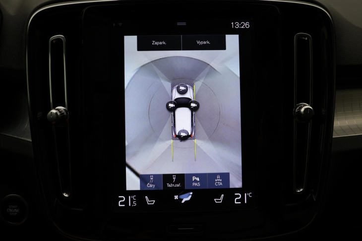 Volvo XC40 2,0 D4 AWD Panorama Tažné