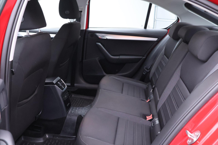 Škoda Octavia 1,0 TSI 85KW FRESH CZ