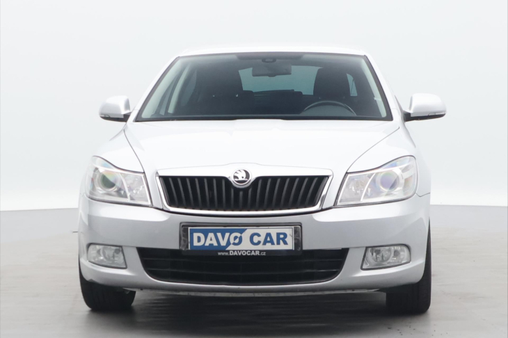 Škoda Octavia 1,6 TDI 77kW Elegance CZ Xenon