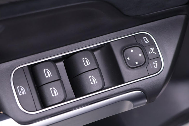 Mercedes-Benz GLB 2,0 200d 4Matic AMG Premium