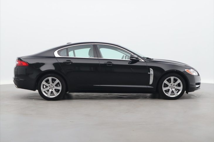 Jaguar XF 3,0 D 155kW Luxury