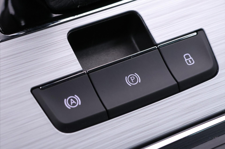 Škoda Superb 2,0 TDI 110 kW Ambition DSG