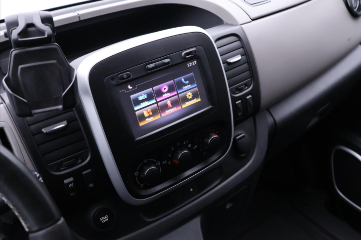 Renault Trafic 1,6 dCi 92kW Cool 8-Míst CZ DPH