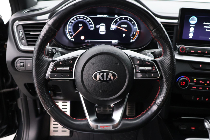 Kia Ceed 1,6 T-GDI 150kW DCT CZ GT