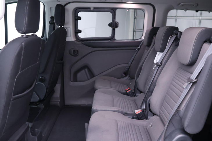 Ford Tourneo Custom 2,0 mHEV Titanium 8-Míst CZ