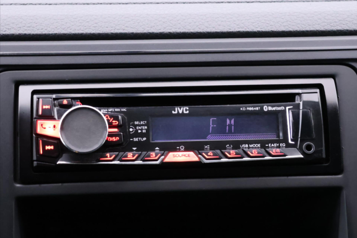 Volkswagen Transporter 2,0 TDI 75kW Klima 9-Míst Tažné