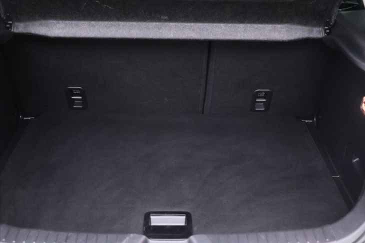 Mazda CX-3 2,0 Skyactiv-G120 Revolution