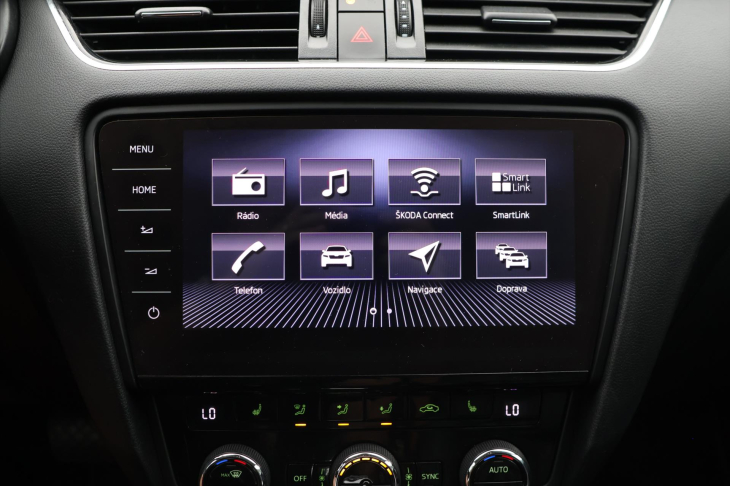 Škoda Octavia 1,6 TDI DSG Style+ LED Kůže