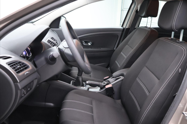 Renault Fluence 1,6 K4M 82kW Authentique CZ