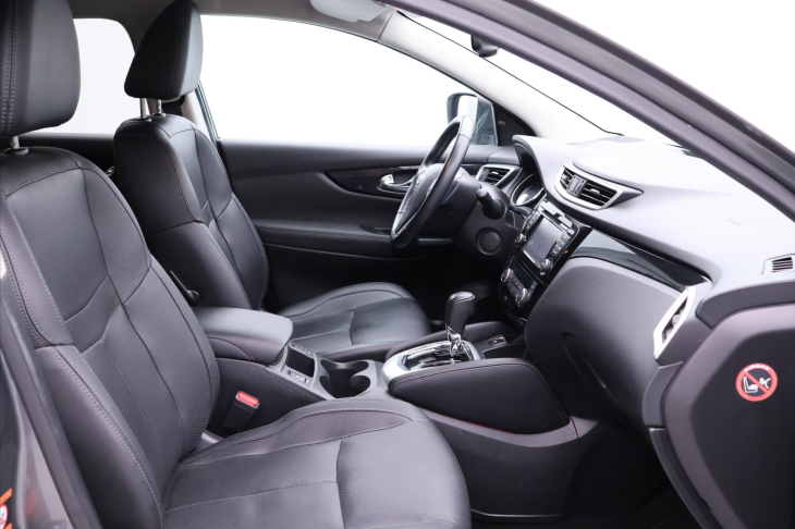 Nissan Qashqai 1,2 DIG-T 85kW Aut. CZ Tekna