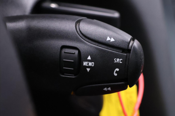 Peugeot 5008 2,0 HDI 110kW CZ Panorama