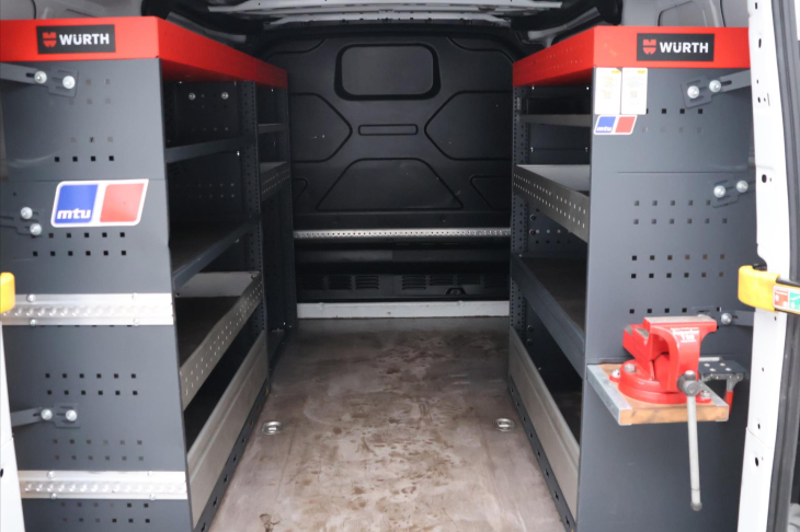 Ford Transit Custom 2,0 TDCi 96 kW Dílna DPH Tažné