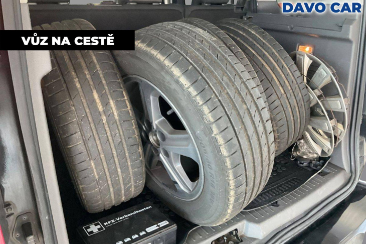 Ford Tourneo Connect 1,5 TDCi 88kw Titanium Tažné