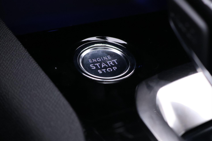 Peugeot 3008 1,6 PureTech 133kW Automat GT