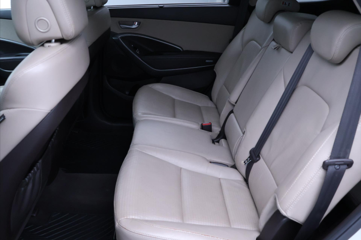 Hyundai Grand Santa Fe 2,2