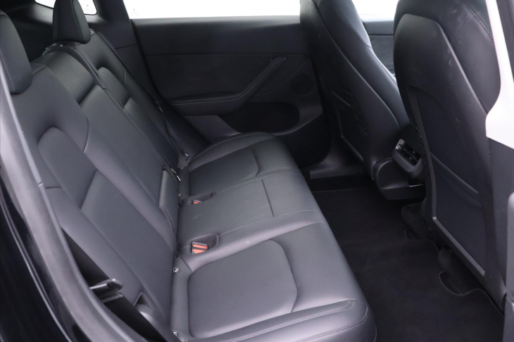 Tesla Model Y Long Range AWD 75kWh SoH 90%