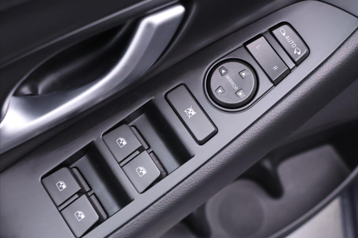 Hyundai i30 1,0 T-GDI Aut. Smart CZ 1.Maj.