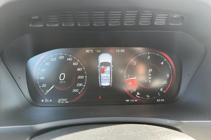 Volvo XC90 2,0 D 165 kW Inscription CZ