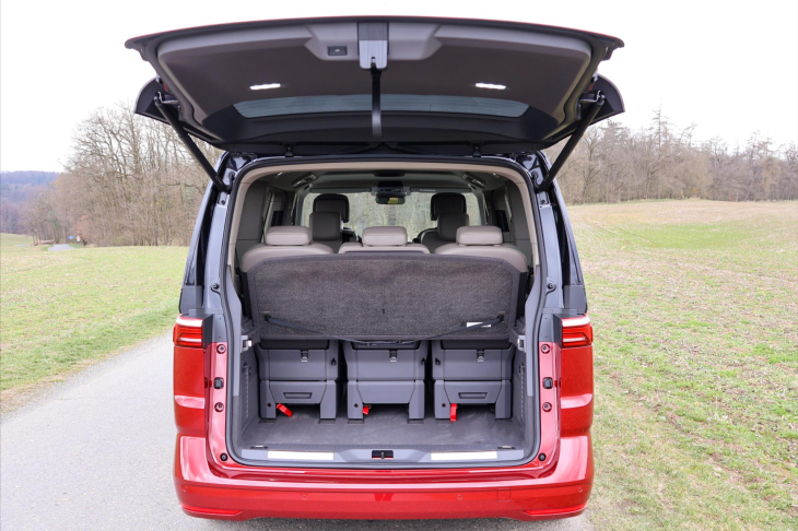 Volkswagen Multivan 2,0 TDI DSG Long Style 7-Míst