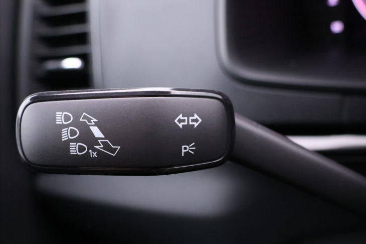Škoda Karoq 2,0 TDI 4x4 DSG Sportline DPH